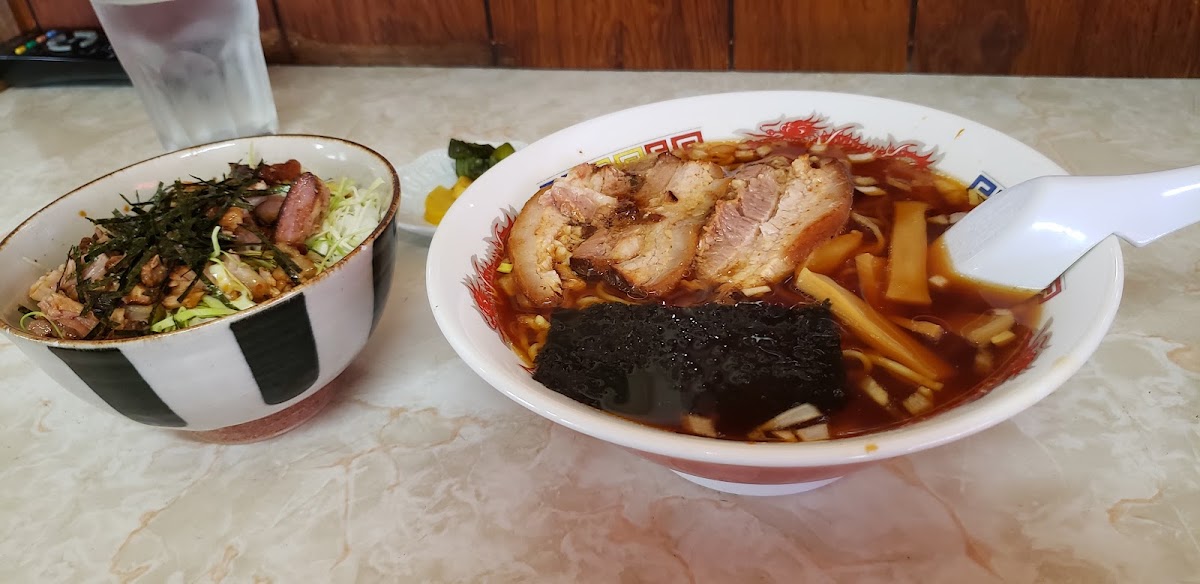 ラーメン・お食事処 つるやの写真