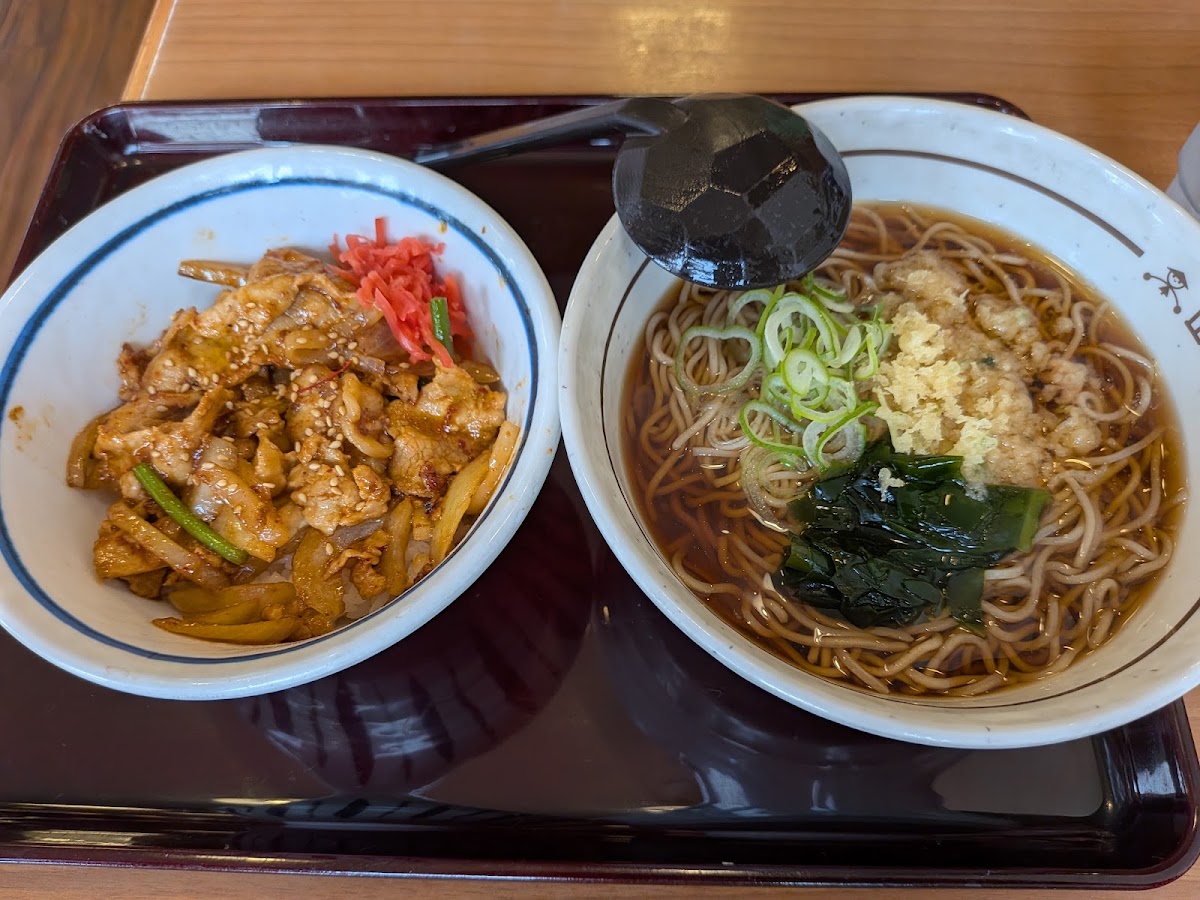 山田うどん食堂 本店の写真